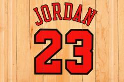 分区决赛转会风云：曼城盯上锋线强援，王曼昱或成交易筹码